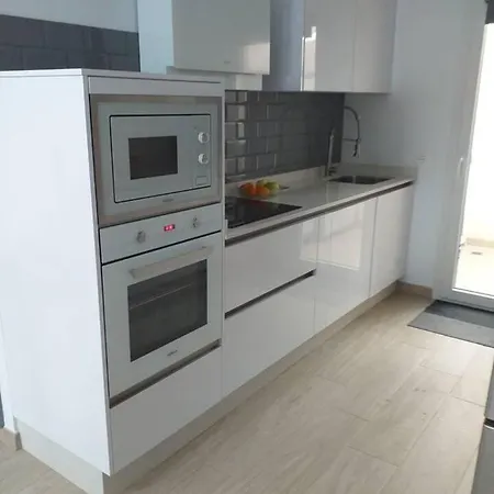 Luxury With Jacuzzi In The Heart Of Lanza *