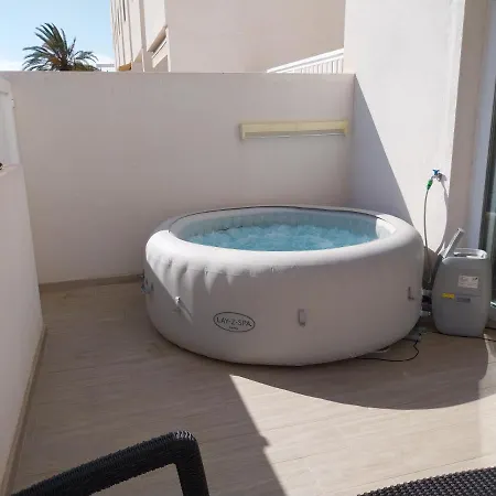 Villa Luxury With Jacuzzi In The Heart Of Lanza